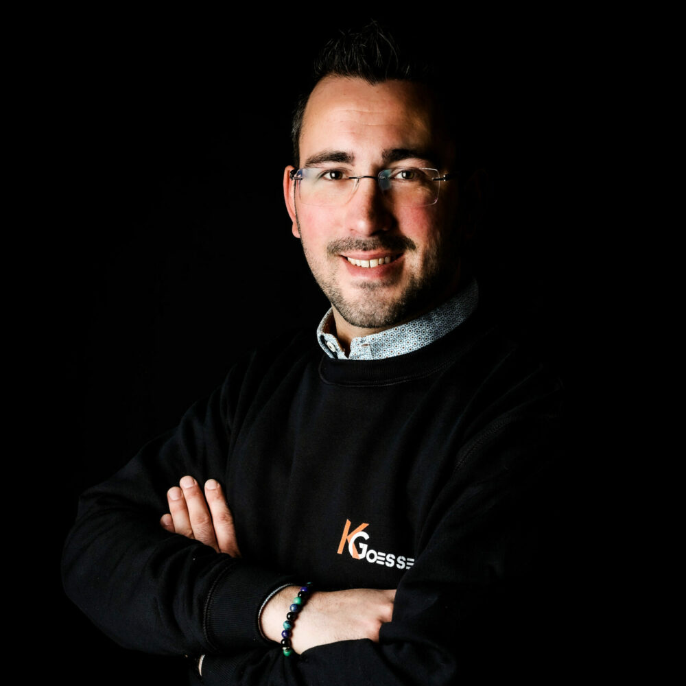 Questionnaire 10 + photo 1e page fondateur de KGoessens